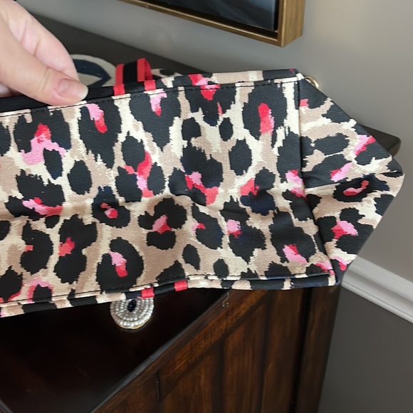 Victoria’s Secret Tote Travel Gym Bag XL - Picture 9 of 9